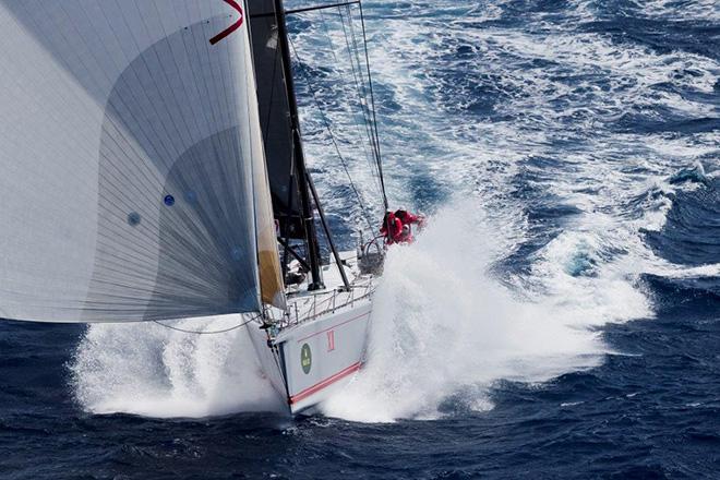 Hunting down the miles: Transpac 2015 race contender, Wild Oats XI, shows her downwind form in the Rolex Sydney Hobart race © Carlo Borlenghi / Rolex